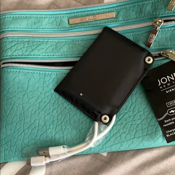 Jones New York Bag - Picture 3 of 3